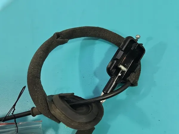 Höger Baklås 825002104R Renault Clio IV 12-20 4PIN image 8