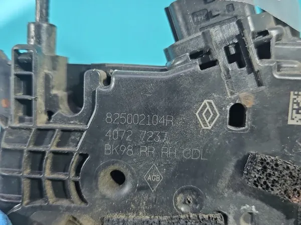 Höger Baklås 825002104R Renault Clio IV 12-20 4PIN image 9