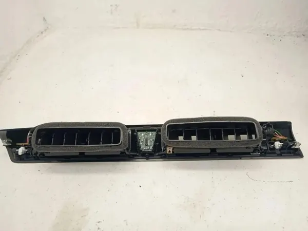 Prise d'air console BMW IX I20 OEM 9490662 Occasion image 3