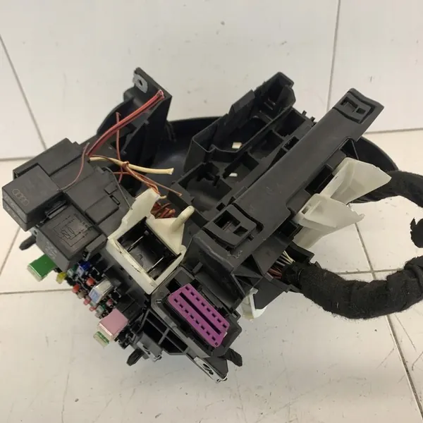 Komfortkontrollmodul VW PASSAT B8 2.0 TDI 2015 image 10