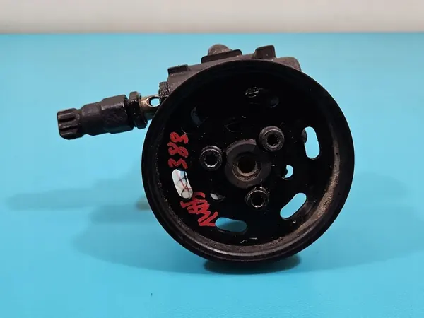 Bomba de direção assistida VW Golf IV 1.6 SR image 2