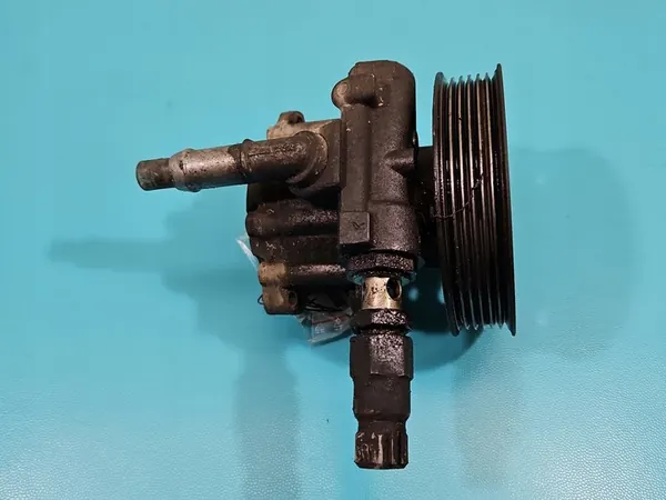 Bomba de direção assistida VW Golf IV 1.6 SR image 3