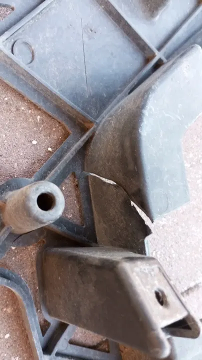 VW CC 2012-2017 R-LINE Scivolo Paraurti Anteriore Destro 3C8807178A image 2