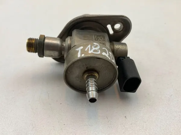 Hochdruckkraftstoffpumpe Volkswagen Tiguan Allspace 06G127028D image 4