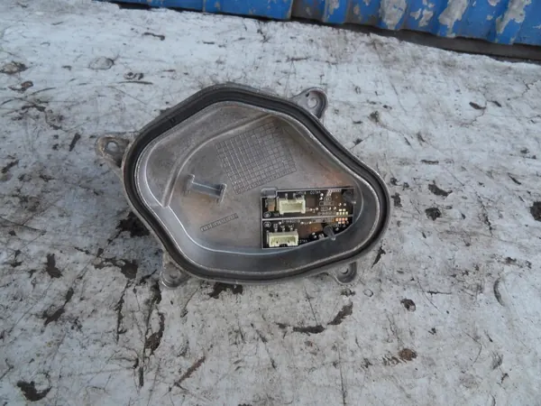 Module LED OEM 2GM998479 Côté Droit Convertisseur image 3