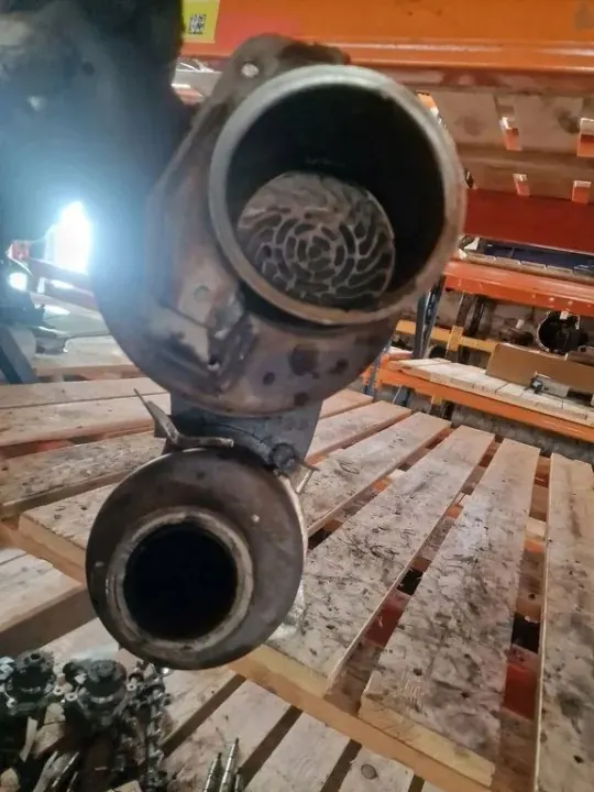 Katalysator OEM 04L131765AR för VW Touran 2.0L Diesel image 3