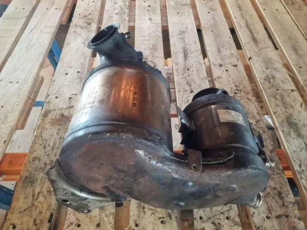 Katalysator OEM 04L131765AR för VW Touran 2.0L Diesel image 4