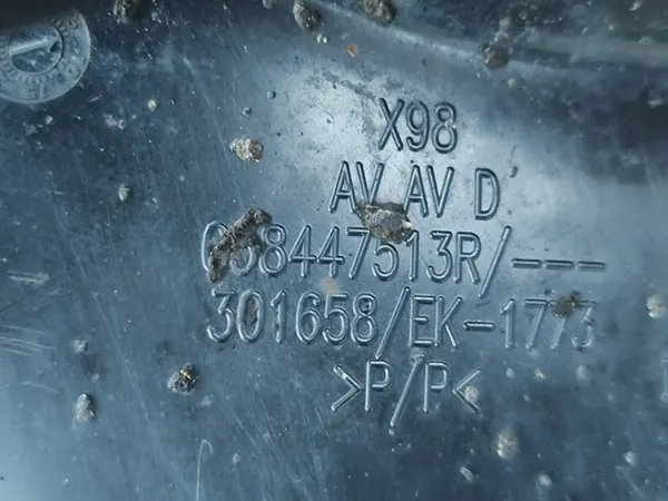 RENAULT CLIO IV Front Left Wheel Arch 638447513R image 4