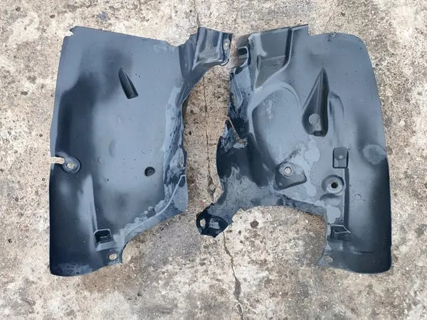 RENAULT CLIO IV Front Left Wheel Arch 638447513R image 6