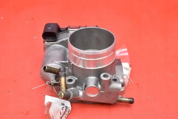Kaasutin OEM 06B133062H Audi A4 B6 2.0:lle image 3