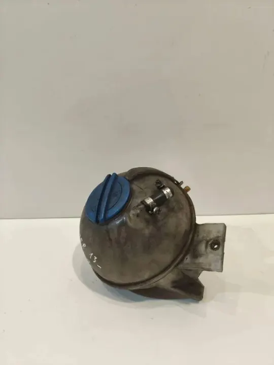 Expansionstank VW Crafter OEM 9065010103 image 2