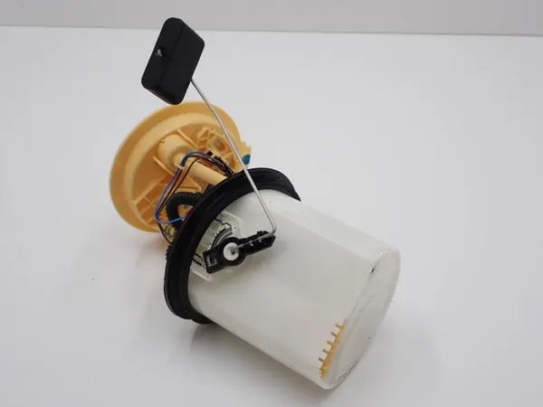 Polttoainepumpun kelluke OEM 5Q0919050BC VW Golf 8 image 4