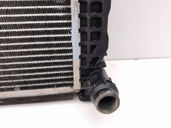 Radiateur d'eau Audi A4 B5 OEM AMD212633 - Occasion image 5