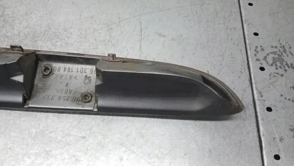 Garniture de Hayon OEM 9625633277 pour Citroen Berlingo I image 10