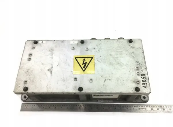 Volvo zekeringkast OEM 22305108 - Gebruikt image 2