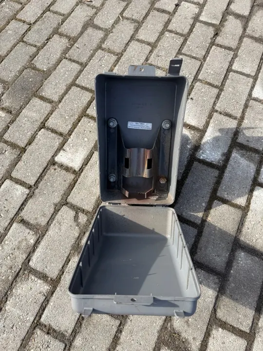 Mercedes Atego/Axor tunkin säilytyslaatikko OEM 9705800050 image 3