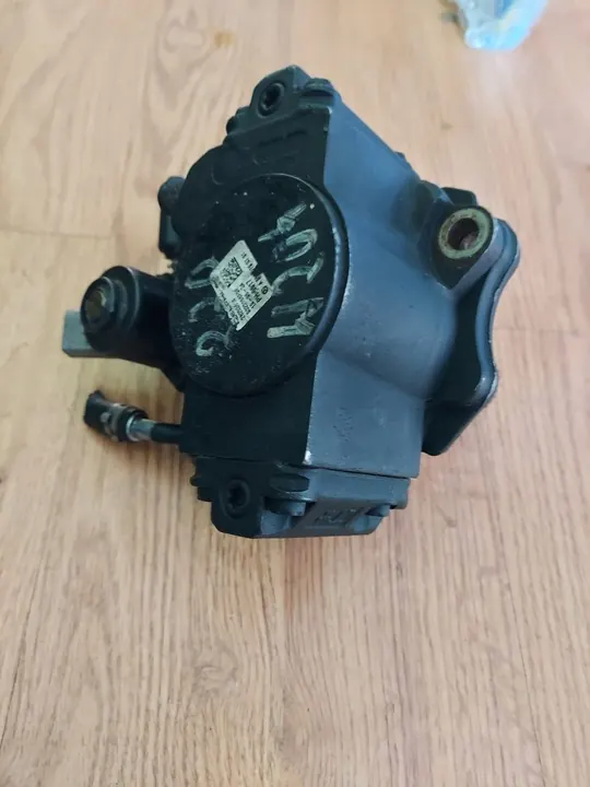 Bomba de inyección Mercedes 2.2 CDI A6510701701 image 2