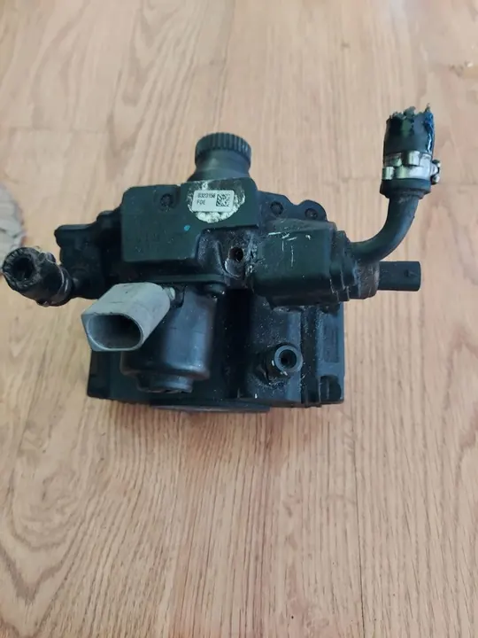 Bomba de inyección Mercedes 2.2 CDI A6510701701 image 4