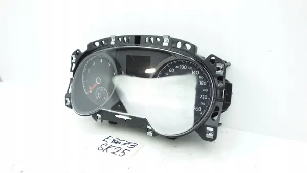 Instrumentpanel VW Golf Sportsvan 2013 OEM 517920740D image 3