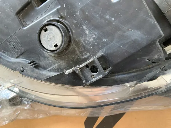 Faros Derecho Peugeot 301 9675138980 image 7