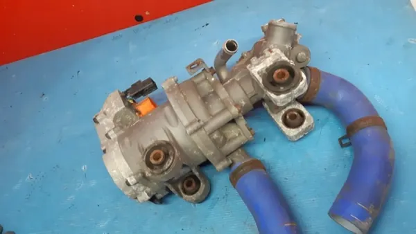Válvula Bomba Célula Combustível Hyundai ix35 OEM 49854+58 image 3