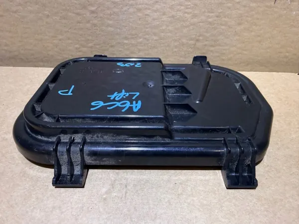 Audi A6 C6 Ajovalon Peite OEM 160 164-00 R image 3