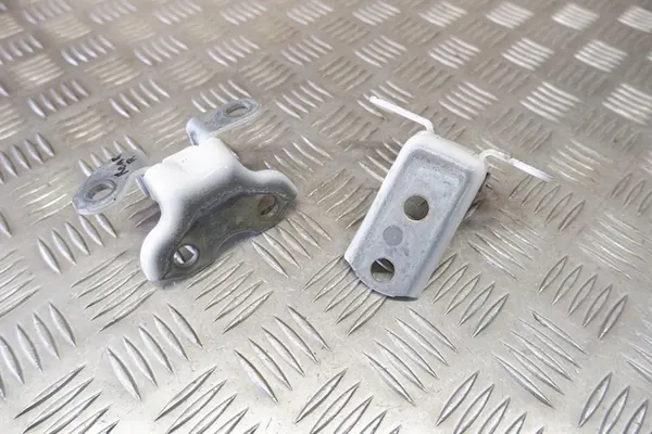 Conjunto de dobradiças traseiras direitas TOYOTA PRIUS (_W5_) 6875020122 image 2