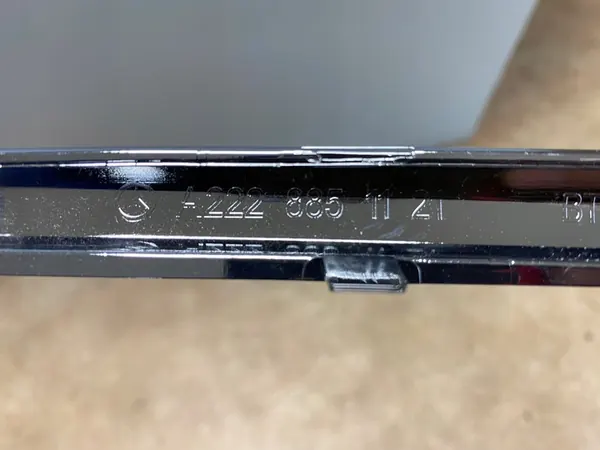 Mercedes-Benz Chrome Bumper Trim A2228851121 image 3