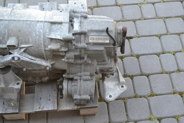 BMW F20 F30 F10 Differentieel Versnellingsbak ATC35L 8643149 image 2