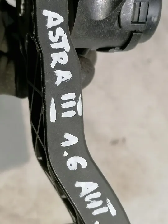 Gaspedaal Opel Astra H 1.6 OE 9157999BL image 4