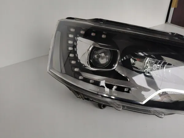Farol direito VW T5 7E 09-15 Xenon LED image 2