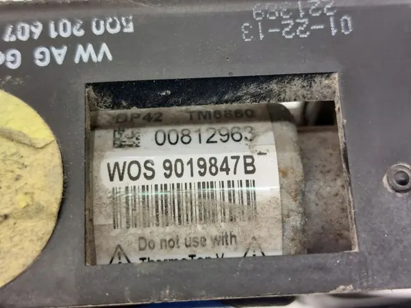 Bomba de combustível OEM 5Q0129637B para Volkswagen Golf VII image 7