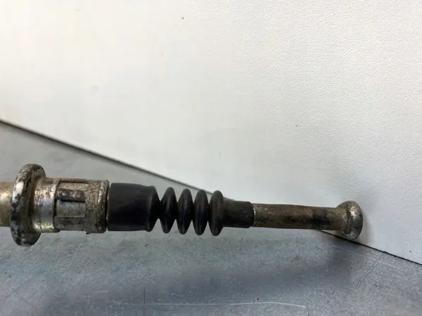 Mazda Handbremskabel OEM FBZ24299 - Gebraucht image 3