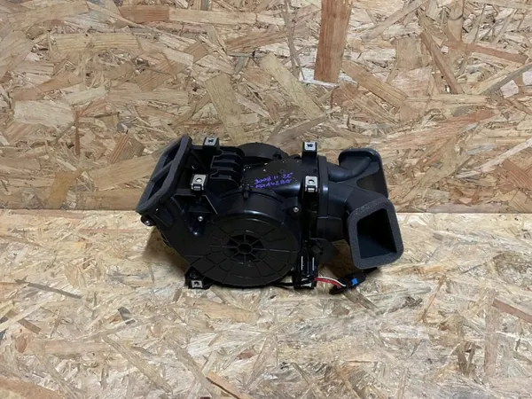 Peugeot OE 9815114280 Gebläseventilator - Gebraucht image 2