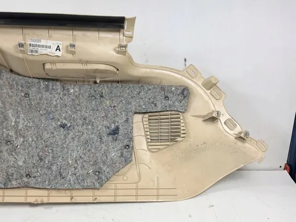 OEM 11GM305A Moldura Maletero Derecho Cadillac Escalade image 8
