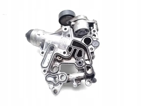 Oljefilterfäste Mercedes-Benz C-Class C 220 D Diesel 2021 image 2