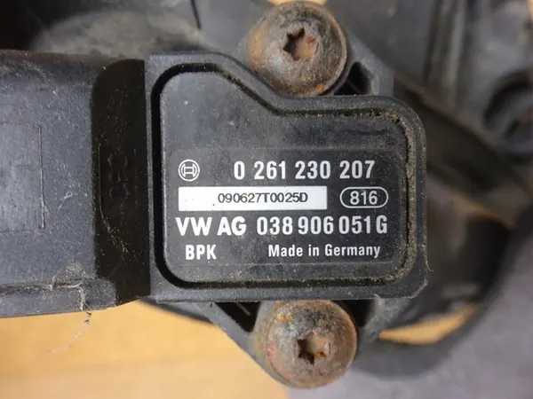 AUDI A4 B8 8K A5 8T 2.0 TDI Intercooler Rohr Sensor 8K0145673L image 4