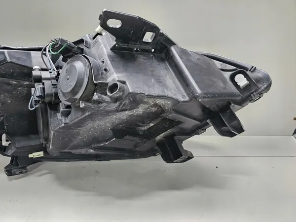 Vasen etuvalaisin Renault Scenic III 260606760R image 10