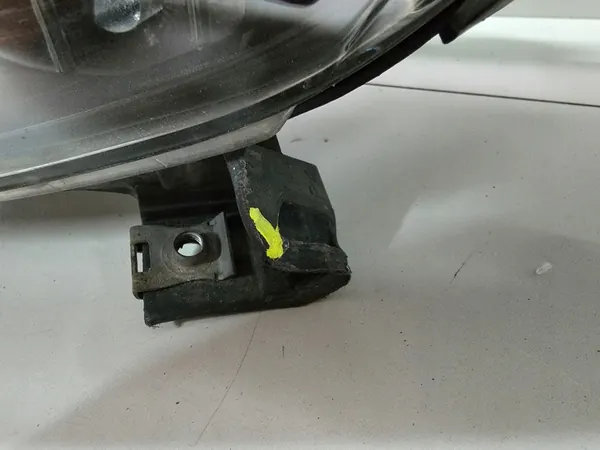 Vasen etuvalaisin Renault Scenic III 260606760R image 6