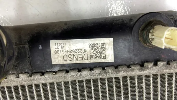 Radiador de Refrigerante OEM Honda CR-V 2009-2012 image 4