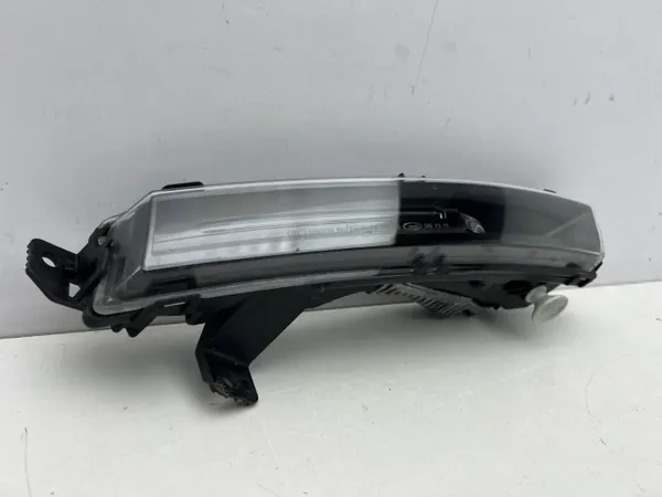 Land Rover Velar L560 Halógeno Derecho LED DRL OEM HK83 15200 BD image 3
