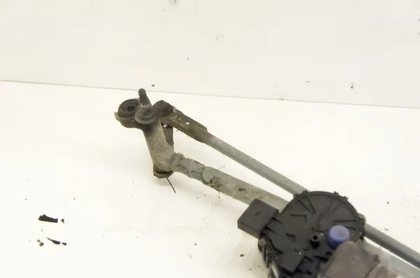 VW Passat B8 Etuikkunan Pyyhkijämekanismi UL115 561955023C image 4