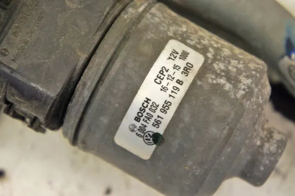 VW Passat B8 Etuikkunan Pyyhkijämekanismi UL115 561955023C image 5