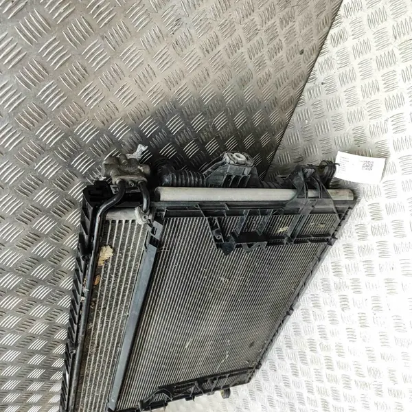 Peça refrigeração Porsche Cayenne OEM 95810613210 image 4