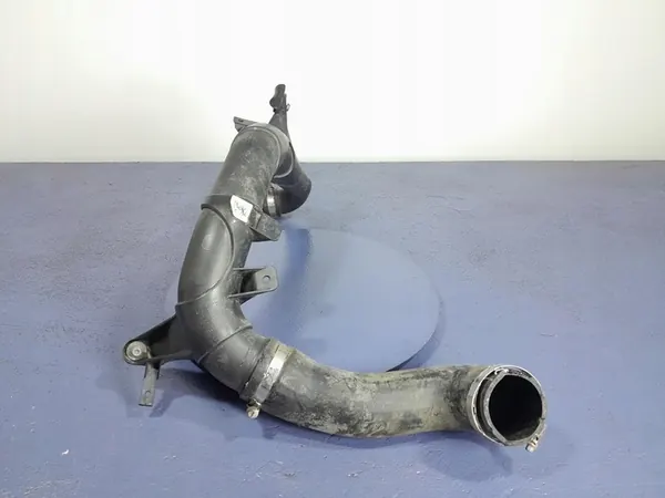 VW Audi Skoda 2.0 TFSI Luftrohr 5Q0145840B image 2