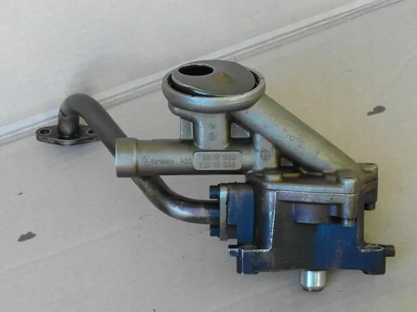 Olje pump för VW Golf IV Bora Sharan Galaxy Leon I 2.8 V6 OEM image 7