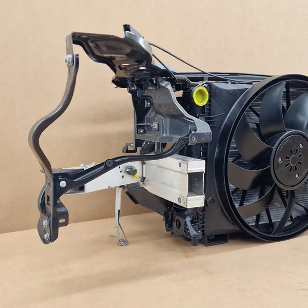 Voorkoeler Mercedes W212 E500 E400 CLS C218 image 7