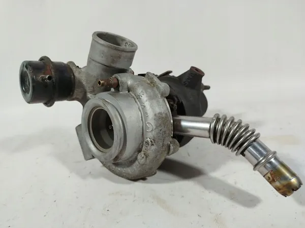 Saab 9-5 2009 Front Turbocharger OEM 55560913 image 2