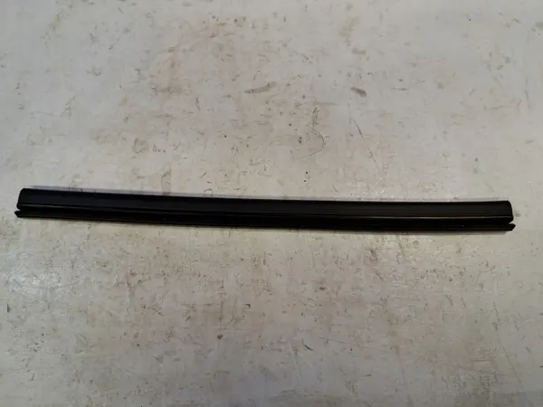 Junta do capô BMW X5 F15/F85 OEM 7294512 - Usado image 3