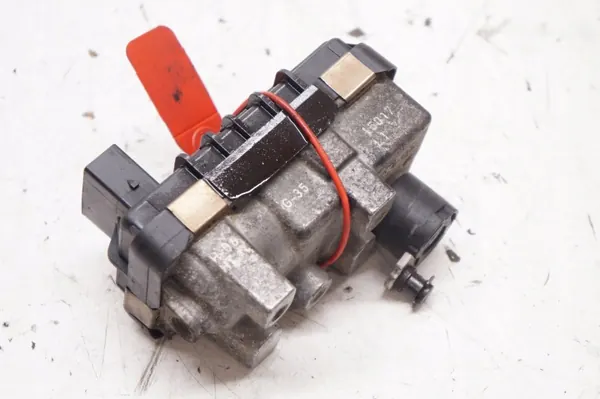 Actuador Turbo OEM 6NW009228 G35 para Volvo image 3